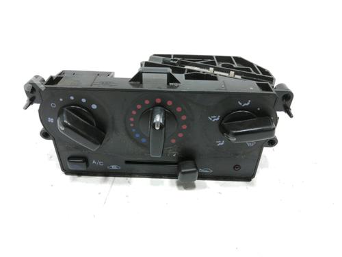 AC Styreenhet / Manøvreringsenhet NISSAN MICRA II (K11) 1.3 i 16V (HK11) (75 hp) 30988478