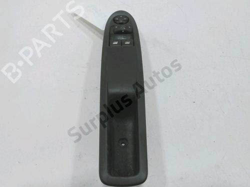 Used Left front window switch CITROËN DS4 (NX_) 1.6 HDi 110 (112 hp) 30999193