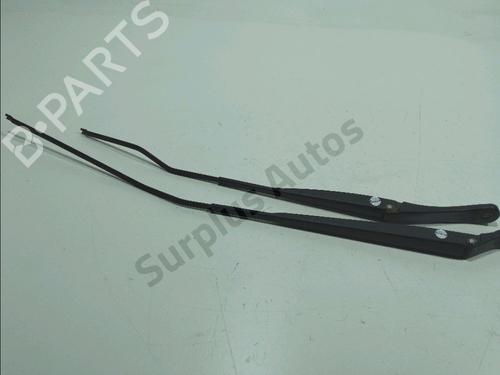 Used Front windshield wiper arm Front windshield wiper arm RENAULT CLIO III Grandtour (KR0/1_) 1.5 dCi (88 hp) 36765009 36765009