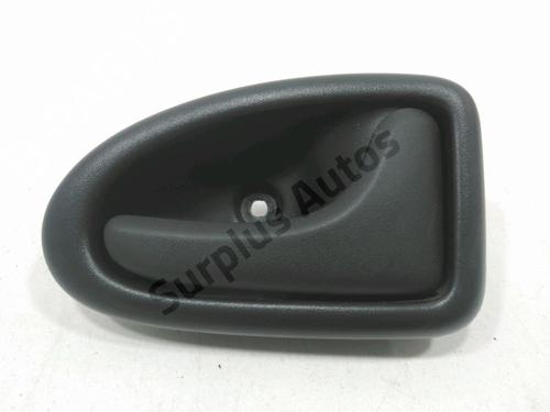 Højre bagtil invendig håndtag Højre bagtil invendig håndtag RENAULT CLIO II (BB_, CB_) 1.2 LPG (58 hp) 34178265 34178265