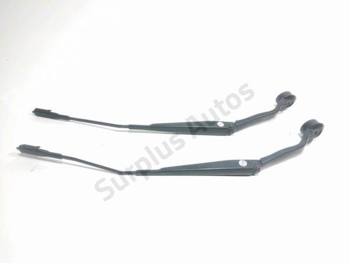 Used Front windshield wiper arm FORD KUGA II (DM2) 2.0 TDCi (120 hp) 31964374