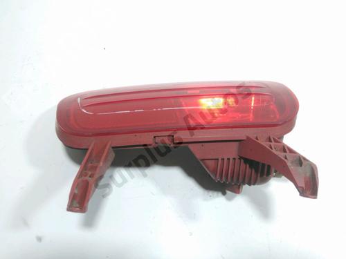 Nebelschlussleuchte für PEUGEOT 5008 (0U_, 0E_) 2.0 HDi 150 / BlueHDi 150 (150 hp) 32379738