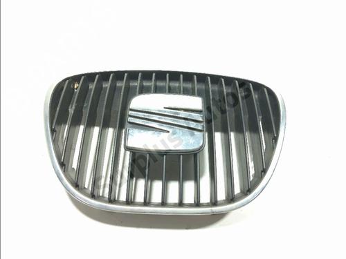 Grill Grill SEAT CORDOBA (6L2) 1.9 TDI (100 hp) 36068815 36068815