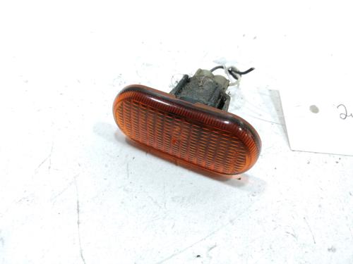 Used Right side indicator RENAULT CLIO II (BB_, CB_) 1.4 16V (B/CB0P, BB13) (98 hp) 31005442