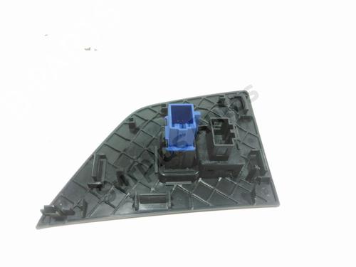 Warning switch VW POLO VI (AW1, BZ1, AE1) 1.6 TDI | BP28229508I22 - Image 2