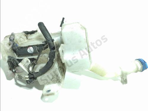 windscreen-washer-tank-audi-q3-8ub-8ug-2011-2012-2013-2014-2015-2016-2017-2018-2019-2020-32694717 main image