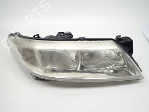 Used Right headlight RENAULT LAGUNA II (BG0/1_) 1.9 dCi (BG08, BG0G) (120 hp) 31004767