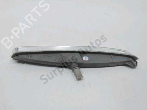 Højre positionslygte PEUGEOT 807 (EB_) 2.0 16V | BP31005588C103