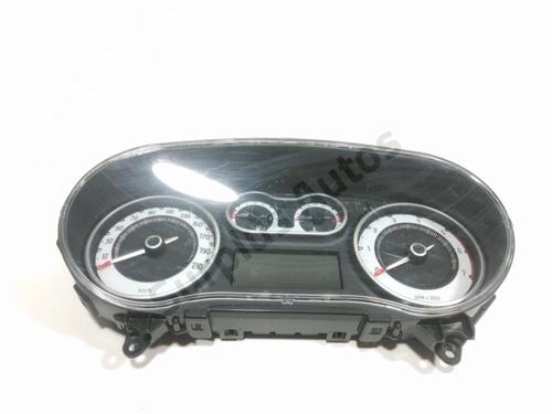 Used Instrument cluster FIAT 500L (351_, 352_) 1.3 D Multijet (199LXY1A, 199LXY11) (84 hp) 28230862