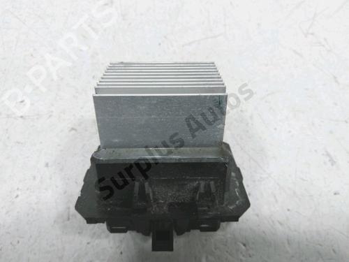 Used Heater resistor RENAULT MEGANE III Hatchback (BZ0/1_, B3_) 1.6 16V (BZ1B, BZ1H) (110 hp) 30986956
