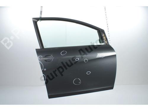 Used Right front door Right front door 37775515 37775515