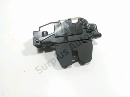 Used Tailgate lock PEUGEOT 207 (WA_, WC_) 1.4 HDi (68 hp) 30367609