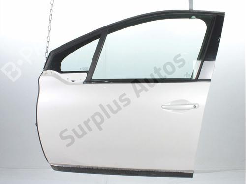left-front-door-peugeot-2008-i-cu_-2013-39706466 main image