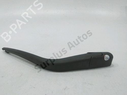 Braço escova traseiro Braço escova traseiro HYUNDAI i10 I (PA) 1.2 (78 hp) 39765887 39765887