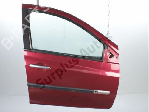 Used Right front door RENAULT CLIO III (BR0/1, CR0/1) 1.5 dCi (C/BR0G, C/BR1G) (68 hp) 28972213