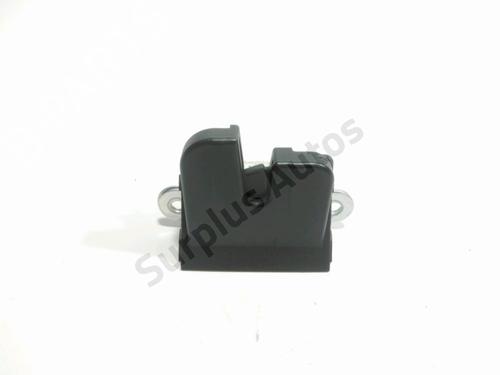 Used Tailgate lock SEAT ALTEA XL (5P5, 5P8) 2.0 TDI 16V (140 hp) 30087094