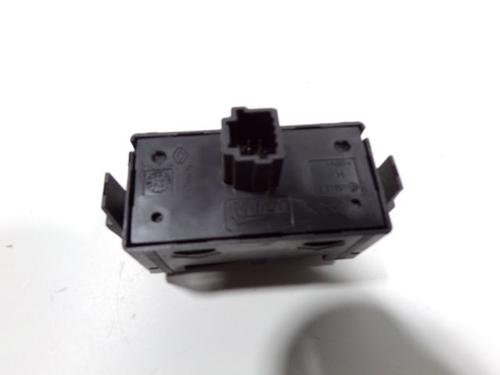 Warning switch RENAULT SCÉNIC III (JZ0/1_) 1.6 dCi (JZ00, JZ12) | BP29857309I22 