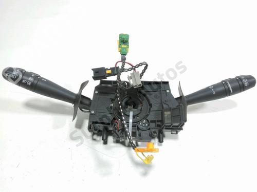 Comandos do volante Comandos do volante RENAULT CLIO II (BB_, CB_) 1.5 dCi (B/CB07) (65 hp) 35893405 35893405
