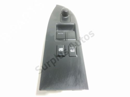 Used Left front window switch Left front window switch SUZUKI GRAND VITARA II (JT, TE, TD) 1.9 DDiS All-wheel Drive (JT419, TD44, JB419WD, JB419XD,... (129 hp) 33034580 33034580