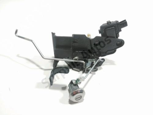 front-right-lock-dacia-spring-2020-28247639 main image