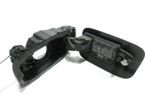 Fuel flap MERCEDES-BENZ C-CLASS (W204) C 320 CDI (204.022) | BP28220192C131