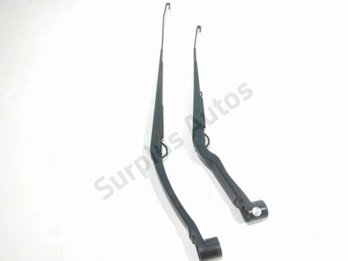 Used Front windshield wiper arm RENAULT KADJAR (HA_, HL_) 1.6 dCi 130 4x4 (HLA4) (130 hp) 30087432