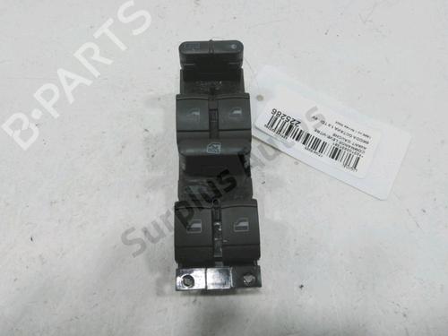 Interrupteur de vitre avant gauche SKODA OCTAVIA I (1U2) 1.9 TDI (110 hp) 30999127