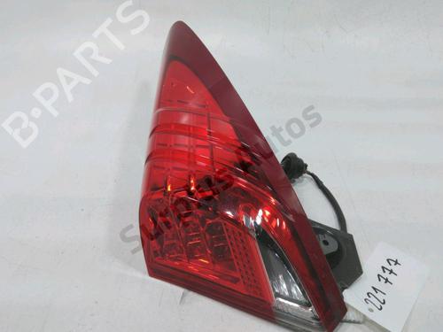 Used Right taillight HONDA CIVIC IX (FK) 1.4 i-VTEC (FK1) (99 hp) 31006313