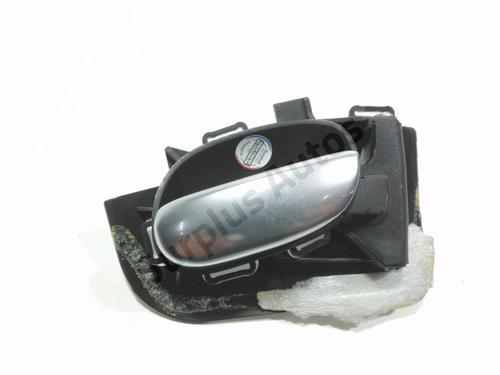 Poignée intérieure avant droite PEUGEOT 206 Hatchback (2A/C) 1.4 HDi eco 70 (68 hp) 30166551