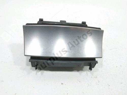 Asbak MERCEDES-BENZ C-CLASS Coupe (CL203) C 220 CDI (203.708) (150 hp) 30992179