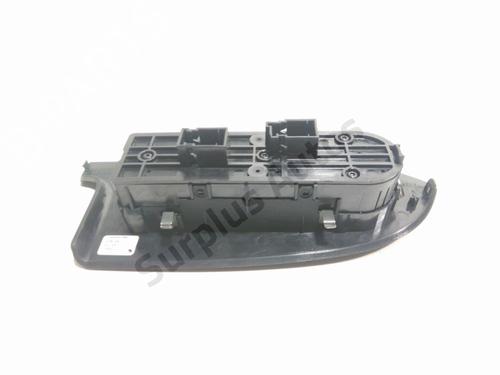 Left front window switch ALFA ROMEO GIULIETTA (940_) 1.4 TB (940FXB1A, 940FXB11) | BP38035511I27 - Image 3
