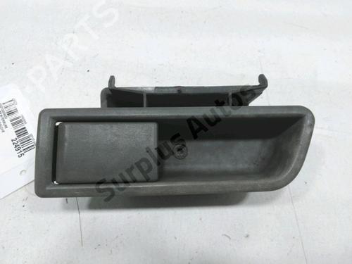 Used Rear left interior door handle Rear left interior door handle 31000060 31000060