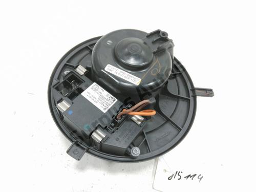 Used Heater blower motor VW GOLF VI (5K1) 1.6 TDI (105 hp) 30986840