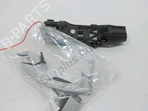front-right-exterior-door-handle-vw-golf-vii-5g1-bq1-be1-be2-2012-2013-2014-2015-2016-2017-2018-2019-2020-2021-30995825 main image