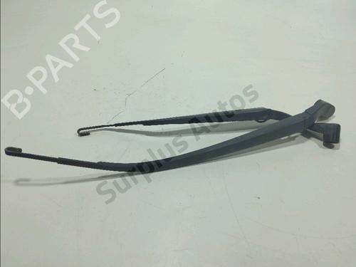 Used Front windshield wiper arm Front windshield wiper arm 38083190 38083190