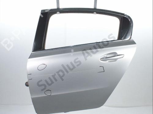 Used Left rear door Left rear door 39089344 39089344