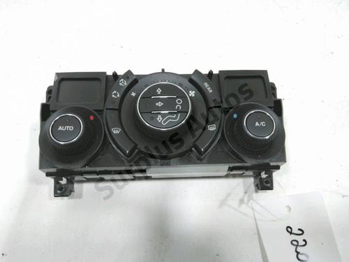 Used Climate control PEUGEOT 5008 (0U_, 0E_) 2.0 HDi 150 / BlueHDi 150 (150 hp) 30988802