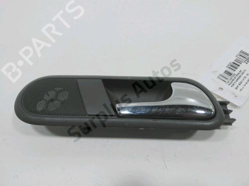 Højre bagtil invendig håndtag SEAT IBIZA III (6L1) 1.4 TDI (80 hp) 30999927