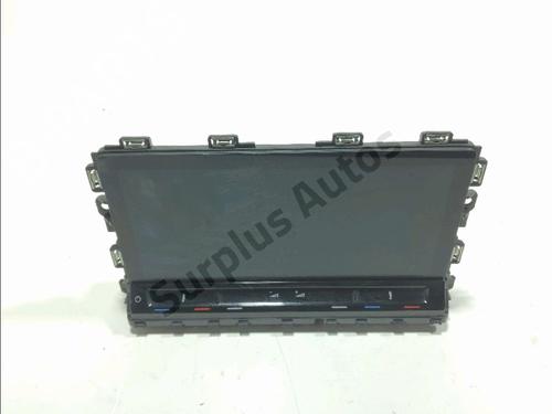 display-monitor-vw-golf-viii-cd1-da1-2019-40059494 main image