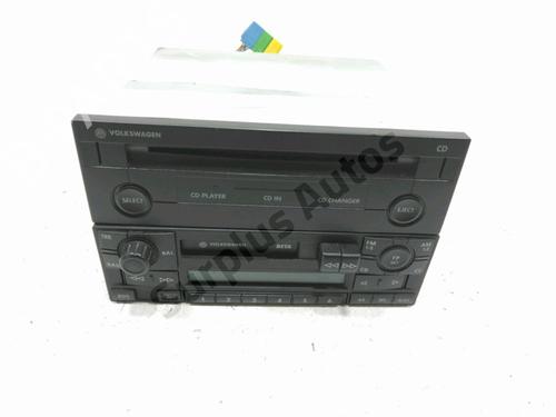 Used Radio VW BORA Variant (1J6) 1.9 TDI (130 hp) 30992058