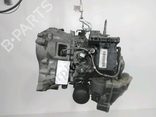 Gearkasse CITROËN C4 Picasso I MPV (UD_) 2.0 i 16V (140 hp) 32356210