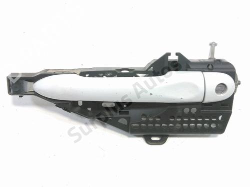 front-left-exterior-door-handle-renault-clio-iv-bh_-2012-2013-2014-2015-2016-2017-2018-2019-2020-2021-33713877 main image