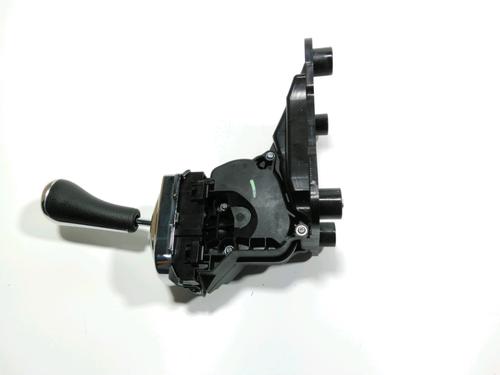 Gear lever PEUGEOT 208 I (CA_, CC_) 1.2 VTI 82 | BP28224400M90