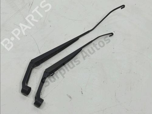 Used Front windshield wiper arm Front windshield wiper arm 37871161 37871161