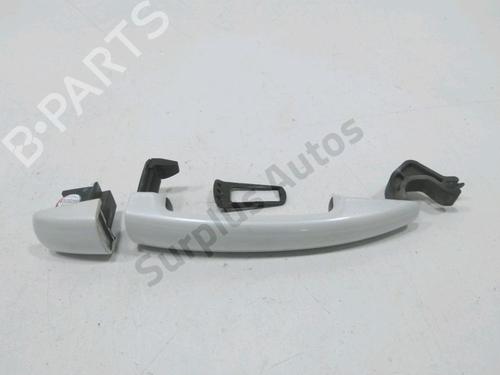Used Front right exterior door handle Front right exterior door handle 38743117 38743117