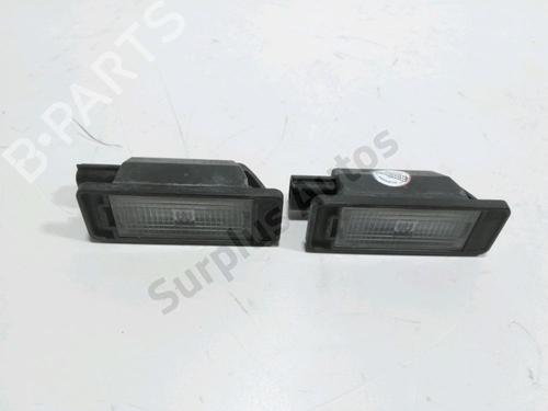 licence-plate-light-renault-twingo-iii-bcm_-bca_-2014-31798564 main image