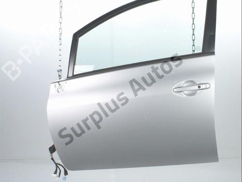 Used Left front door Left front door TOYOTA AURIS (_E15_) 1.8 Hybrid (ZWE150_, ZWE150R) (136 hp) 35808232 35808232