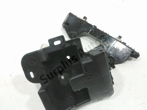 Used Rear bumper bracket RENAULT CLIO V (B7_) 1.5 Blue dCi 85 (B7AG) (86 hp) 31001159