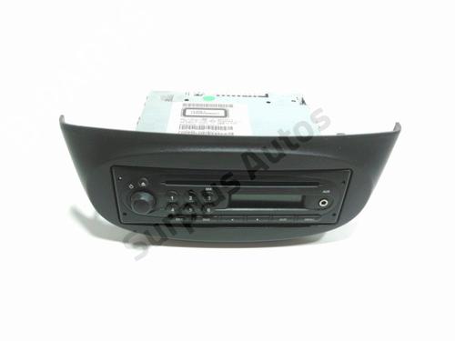 Radio RENAULT TWINGO II (CN0_) 1.2 16V (CN04, CN0B) | BP28836240E6 