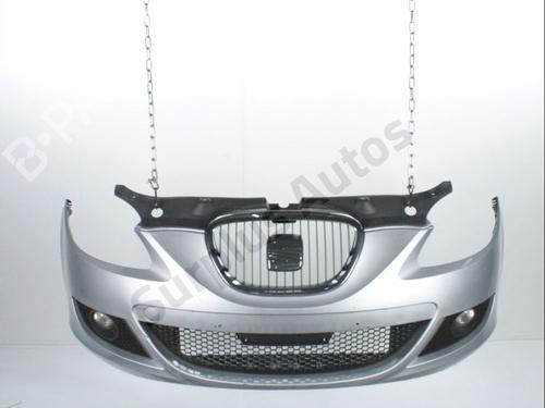 Used Front bumper SEAT LEON (1P1) 2.0 TDI 16V (140 hp) 30313112